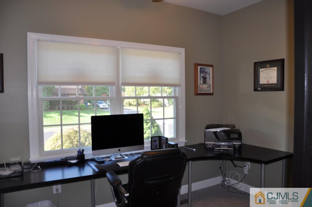 17 Woodmere Road North Brunswick, NJ 08902 - Photo 10 of 25 Gallery Image 10