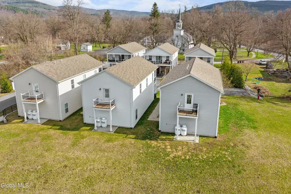 $324,900 | 115 Marjorie Lane, Unit 3, Middleburgh, NY 12122