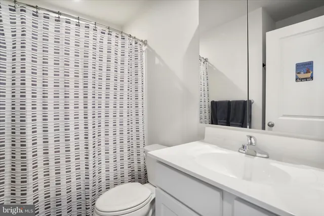 $2,100 | 206 Spring Place, Strasburg, VA 22657