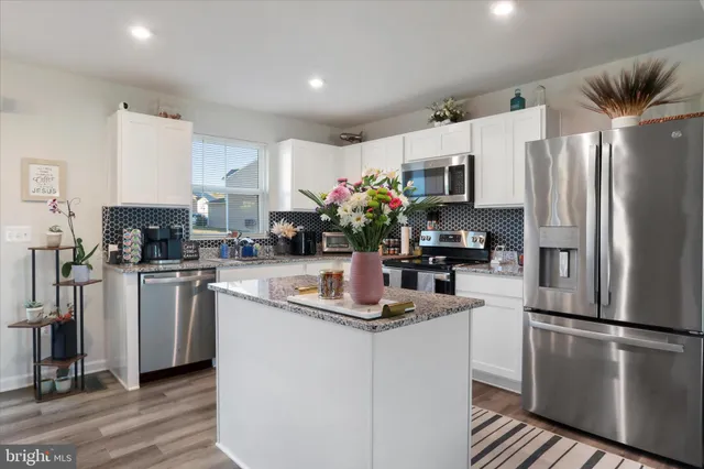 $2,100 | 206 Spring Place, Strasburg, VA 22657