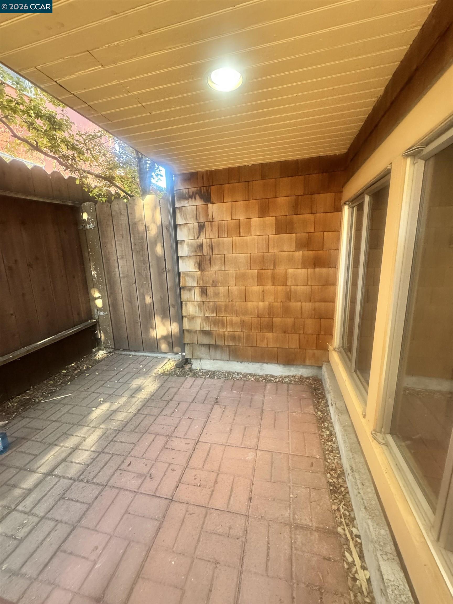 1723 Carleton Street, Unit A Berkeley, CA 94703 - Photo 6 of 32 a view of empty room with window