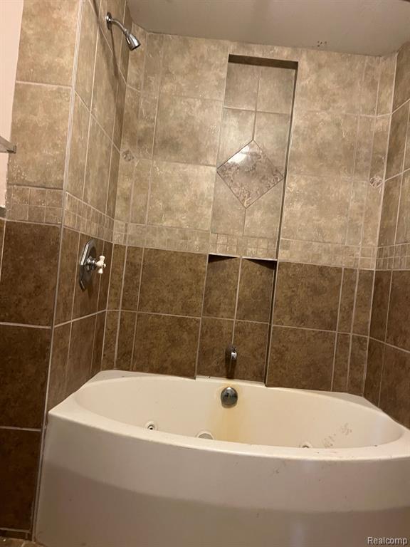 2583 South Edgar Road Mason, MI 48854 - Photo 17 of 33