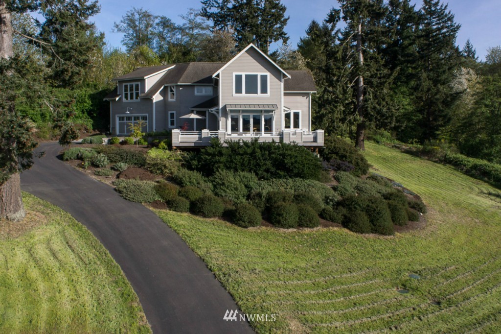 6843 Southwest Maury Park Road Vashon, WA 98070 - Photo 1 of 15 Gallery Image 1