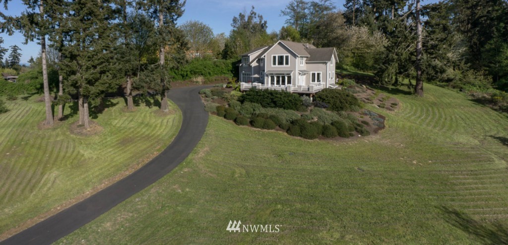 6843 Southwest Maury Park Road Vashon, WA 98070 - Photo 2 of 15 Gallery Image 2