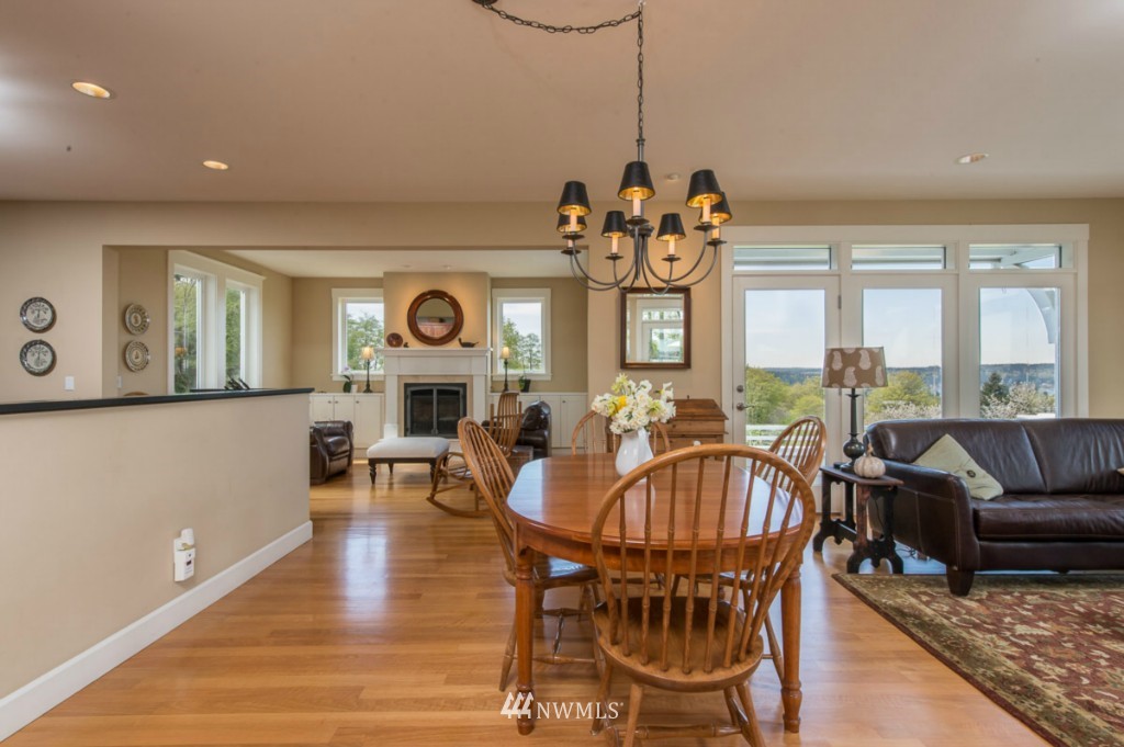 6843 Southwest Maury Park Road Vashon, WA 98070 - Photo 7 of 15 Gallery Image 7
