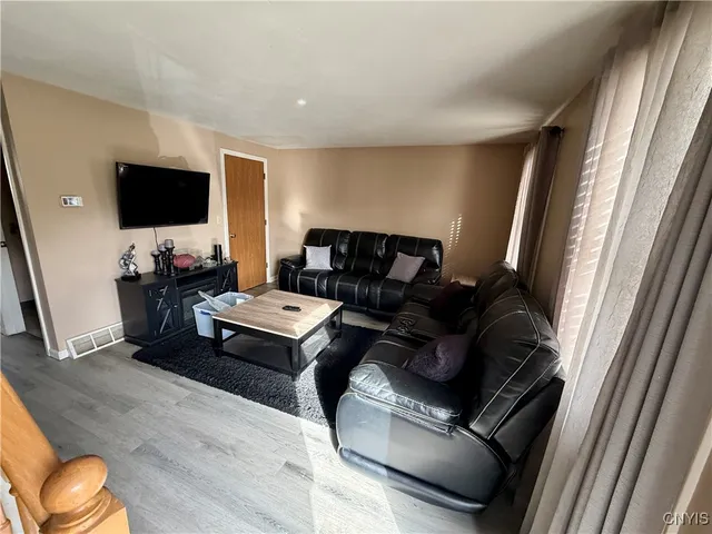 $1,795 | 1336 Westcott Street, Unit 2, Syracuse, NY 13210