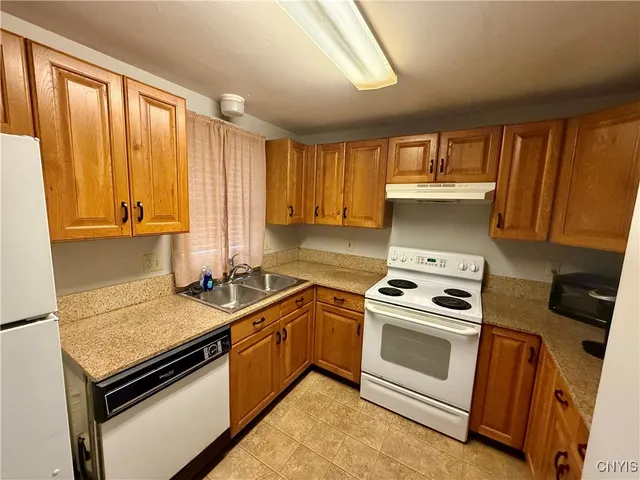 $1,795 | 1336 Westcott Street, Unit 2, Syracuse, NY 13210