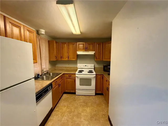 $1,795 | 1336 Westcott Street, Unit 2, Syracuse, NY 13210