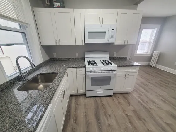 $2,000 | 738 Washington Street, Unit 29, Norwood, MA 02062