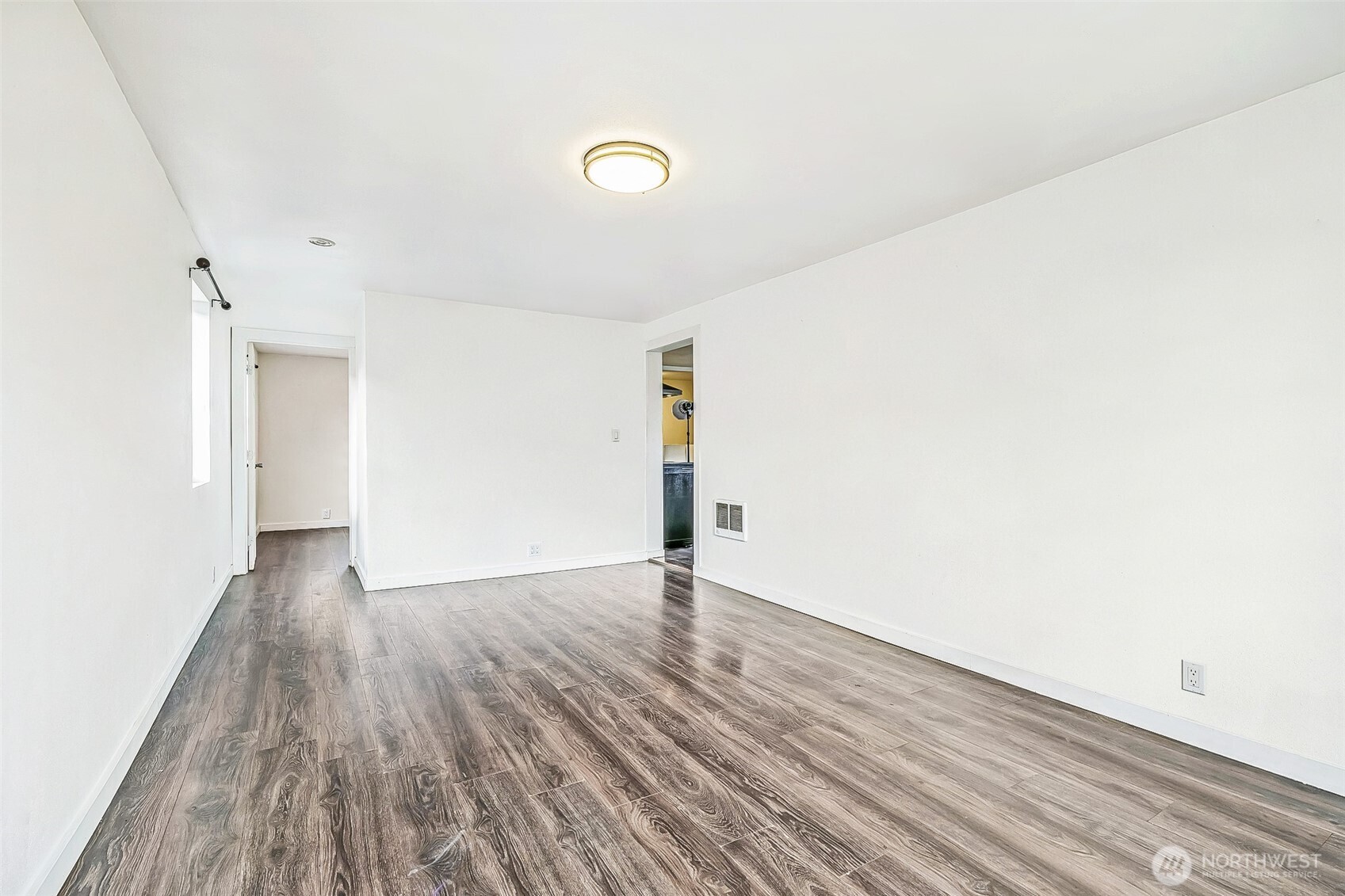 38 Viewdale Street Wenatchee, WA 98801 - Photo 17 of 34 a view of an empty room with wooden floor