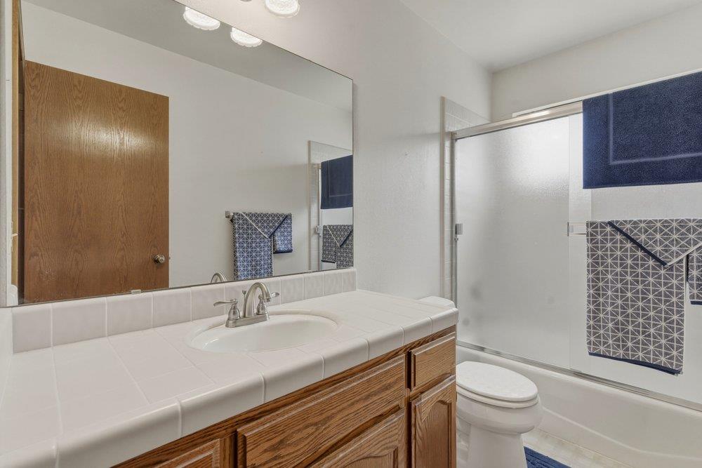 805 South Ridgemark Drive Hollister, CA 95023 - Photo 17 of 42