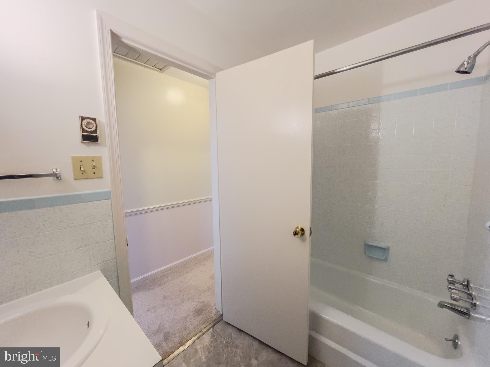 194 Red Hill Road Orange, VA 22960 - Photo 35 of 50 Full bath