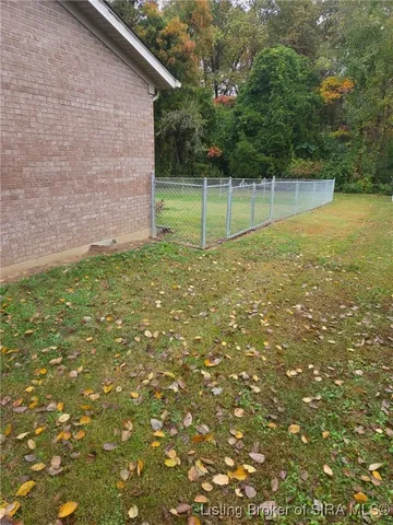 $214,750 | 129 Broadmoor Avenue, Charlestown, IN 47111