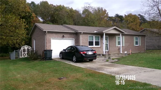 $214,750 | 129 Broadmoor Avenue, Charlestown, IN 47111