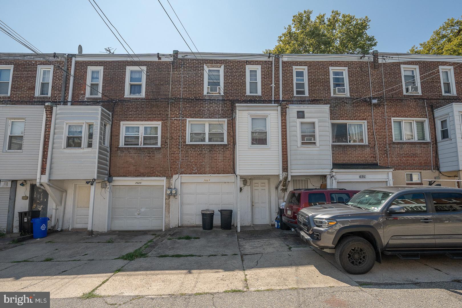 7027 Clinton Road Upper Darby, PA 19082 - Photo 30 of 35