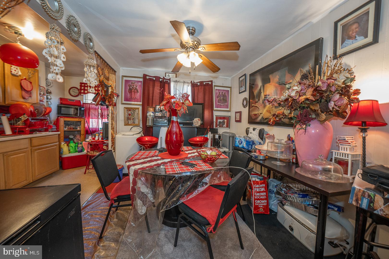 7027 Clinton Road Upper Darby, PA 19082 - Photo 9 of 35