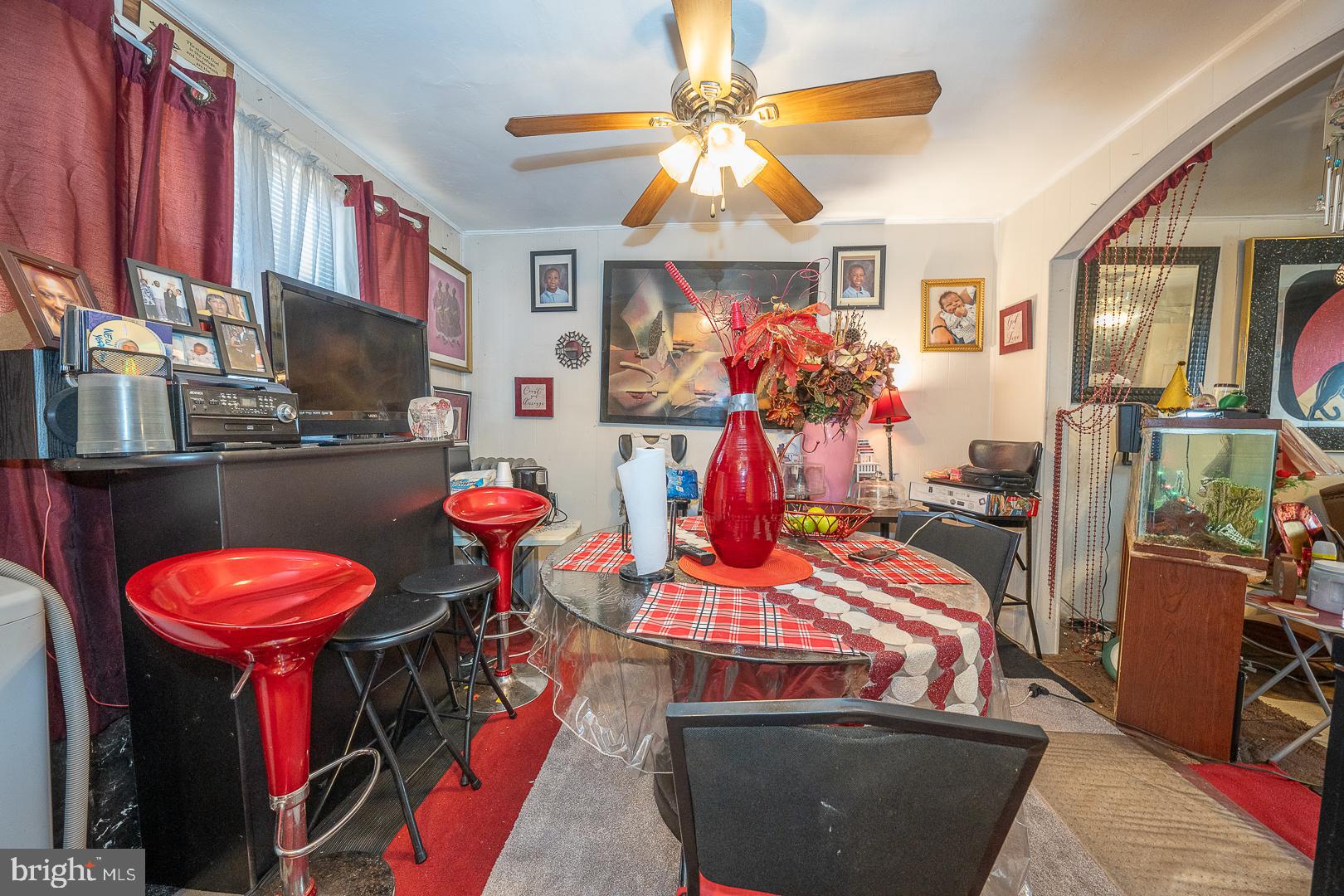 7027 Clinton Road Upper Darby, PA 19082 - Photo 10 of 35