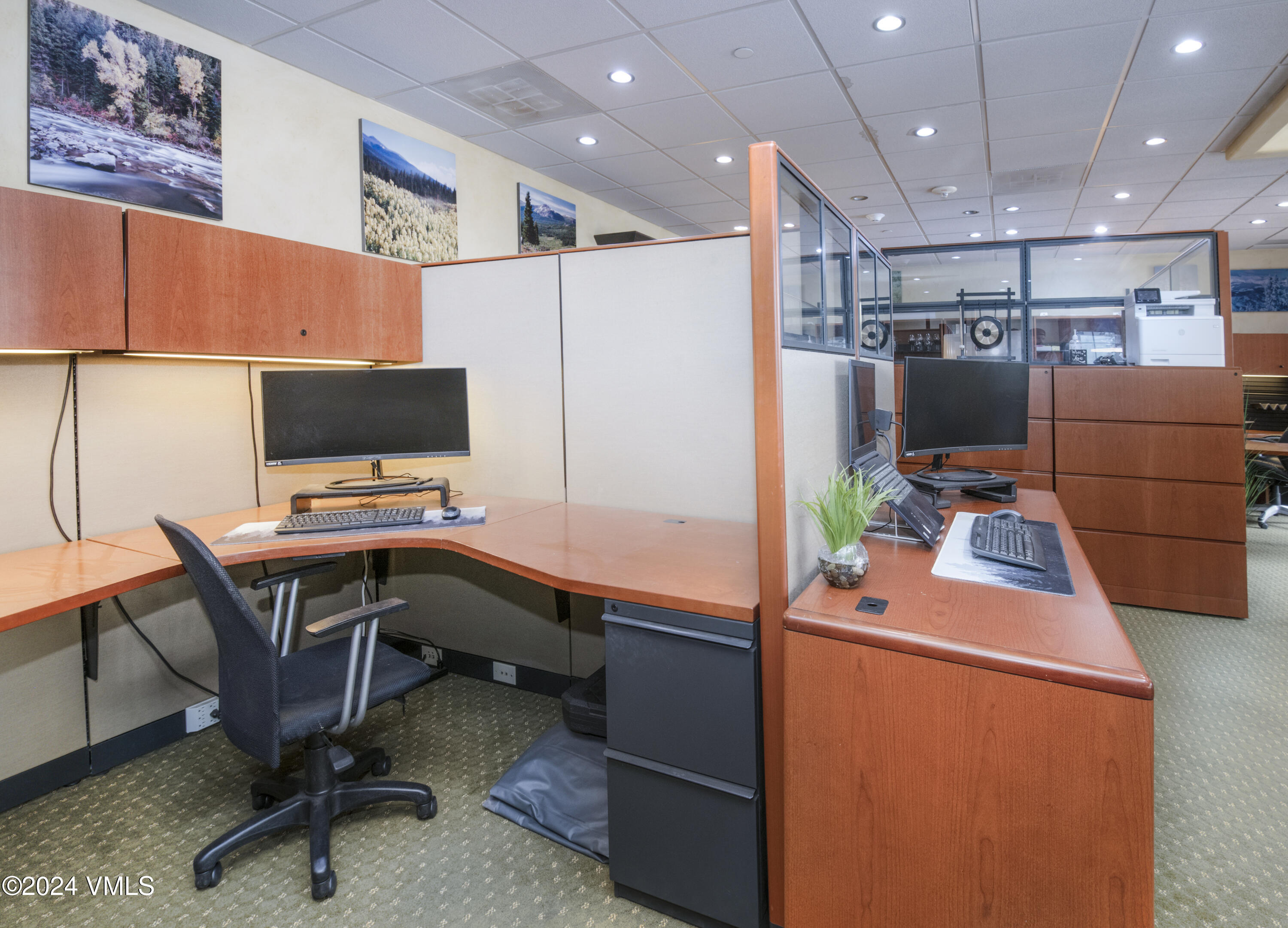 63 Avondale Lane, Unit C001 Beaver Creek, CO 81620 - Photo 17 of 24 a room with furniture a flat screen tv and appliances