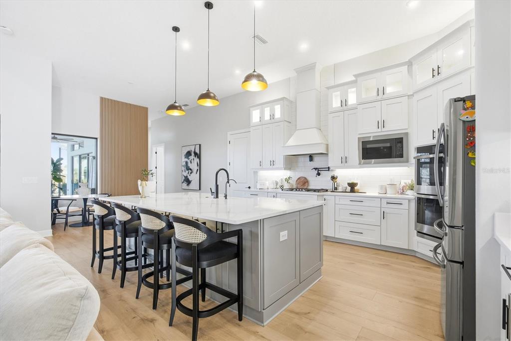 15013 Montello Way Bradenton, FL 34211 - Photo 23 of 100