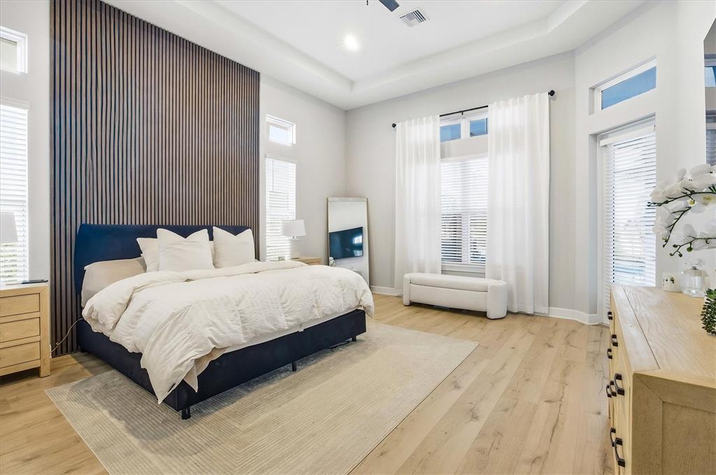 15013 Montello Way Bradenton, FL 34211 - Photo 25 of 100 a bedroom with a bed and a window