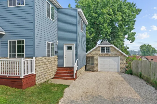 $234,900 | 405 Ellis Street, Kewaunee, WI 54216