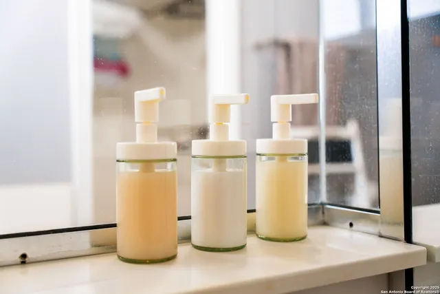 $4,200 | 9811 Magnolia, San Antonio, TX 78251