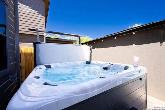 $4,200 | 9811 Magnolia, San Antonio, TX 78251