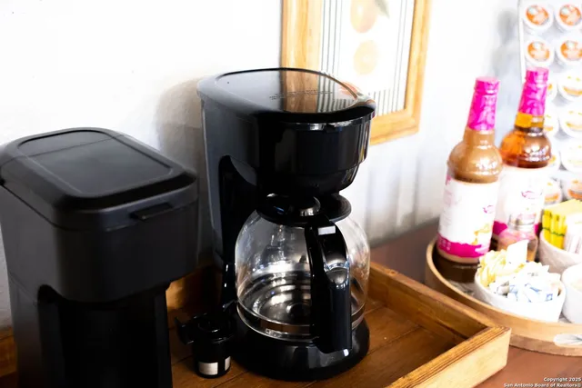 $4,200 | 9811 Magnolia, San Antonio, TX 78251