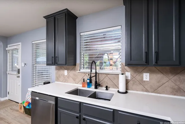 $4,200 | 9811 Magnolia, San Antonio, TX 78251