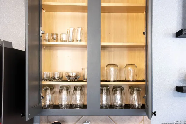 $4,200 | 9811 Magnolia, San Antonio, TX 78251