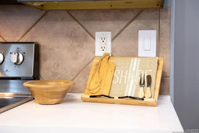 $4,200 | 9811 Magnolia, San Antonio, TX 78251