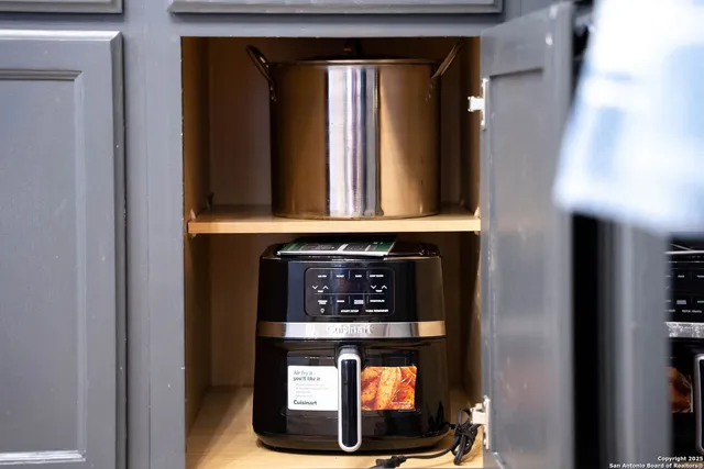 $4,200 | 9811 Magnolia, San Antonio, TX 78251