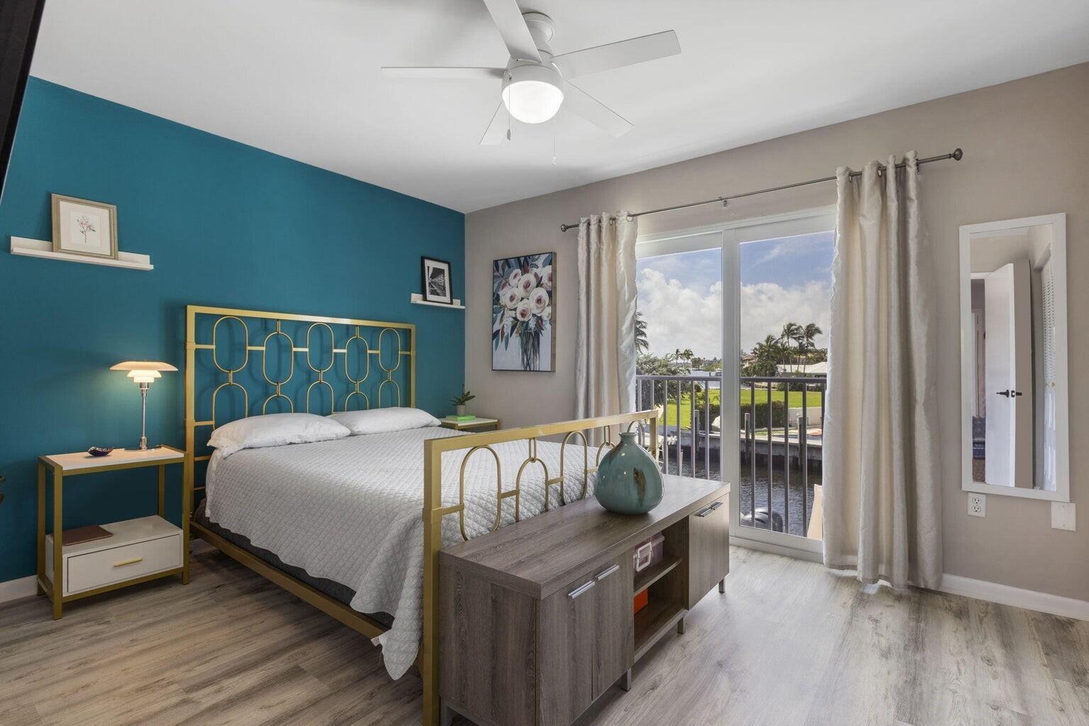 966 Jeffery Street Boca Raton, FL 33487 - Photo 12 of 28 Primary