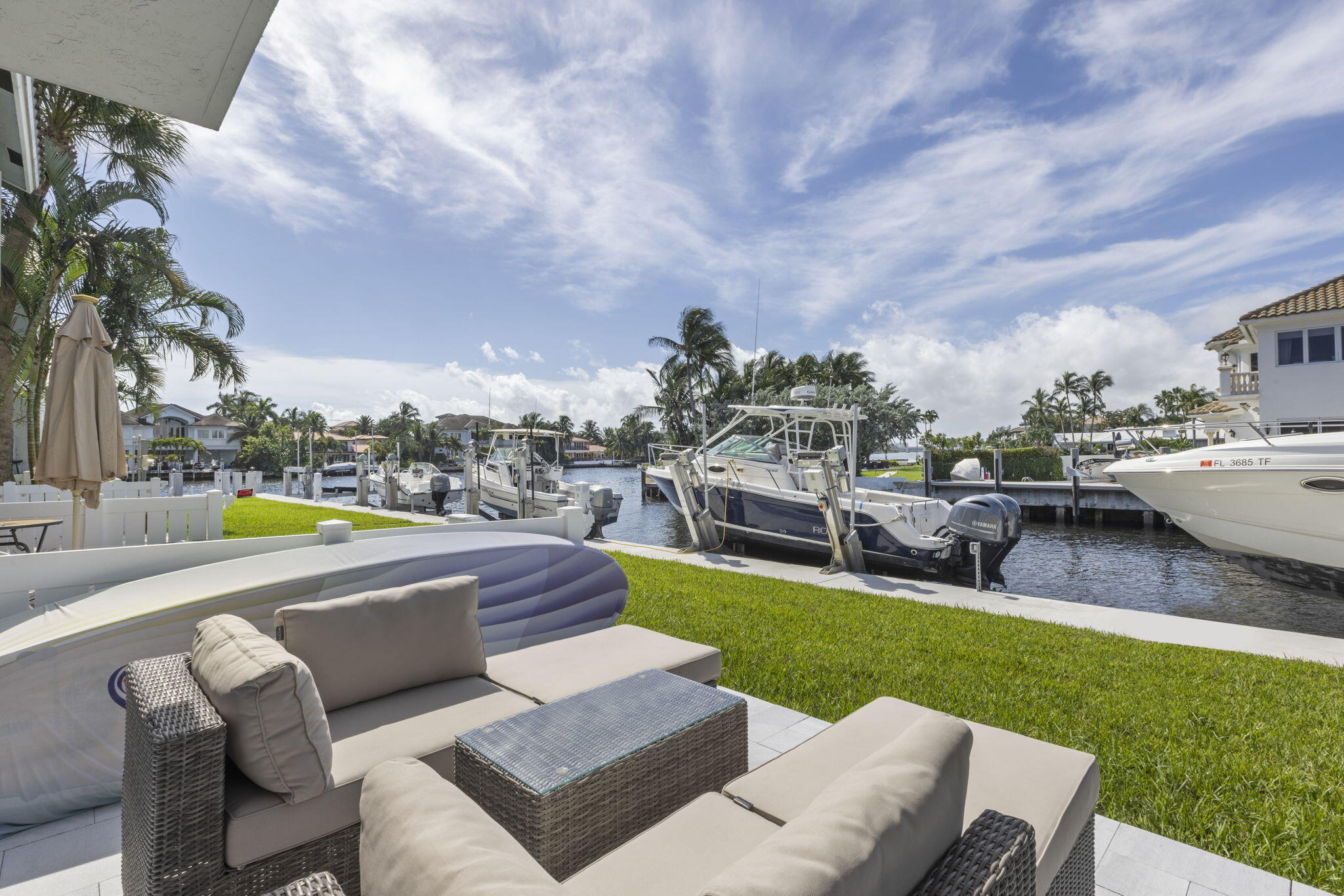 966 Jeffery Street Boca Raton, FL 33487 - Photo 2 of 28 24-web-or-mls-ET6A1364