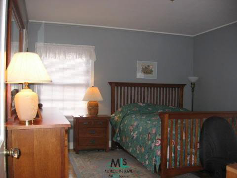 1363 Devonshire Road Grosse Pointe, MI 48230 - Photo 9 of 9 783119-8.JPG