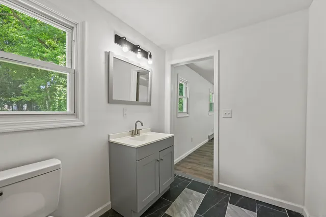 $285,000 | 50 Mansfield Street, Hartford, CT 06112