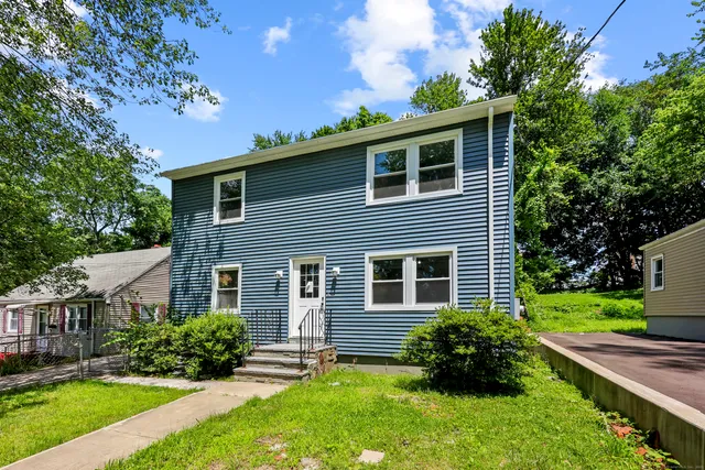 $285,000 | 50 Mansfield Street, Hartford, CT 06112