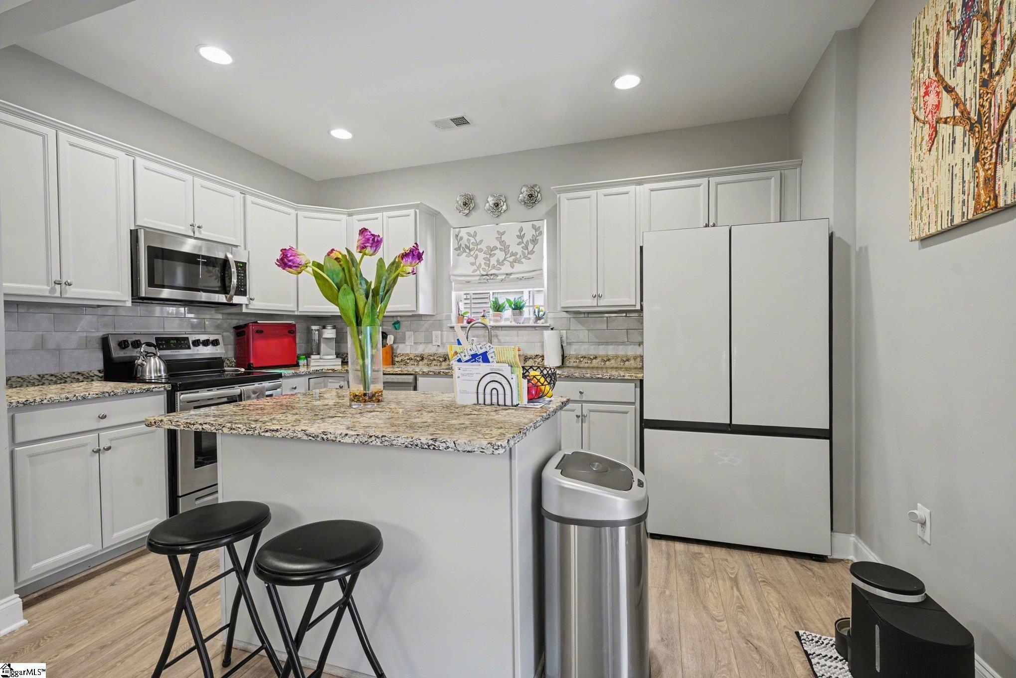 106 Wilbur Street Easley, SC 29640 - Photo 3 of 37