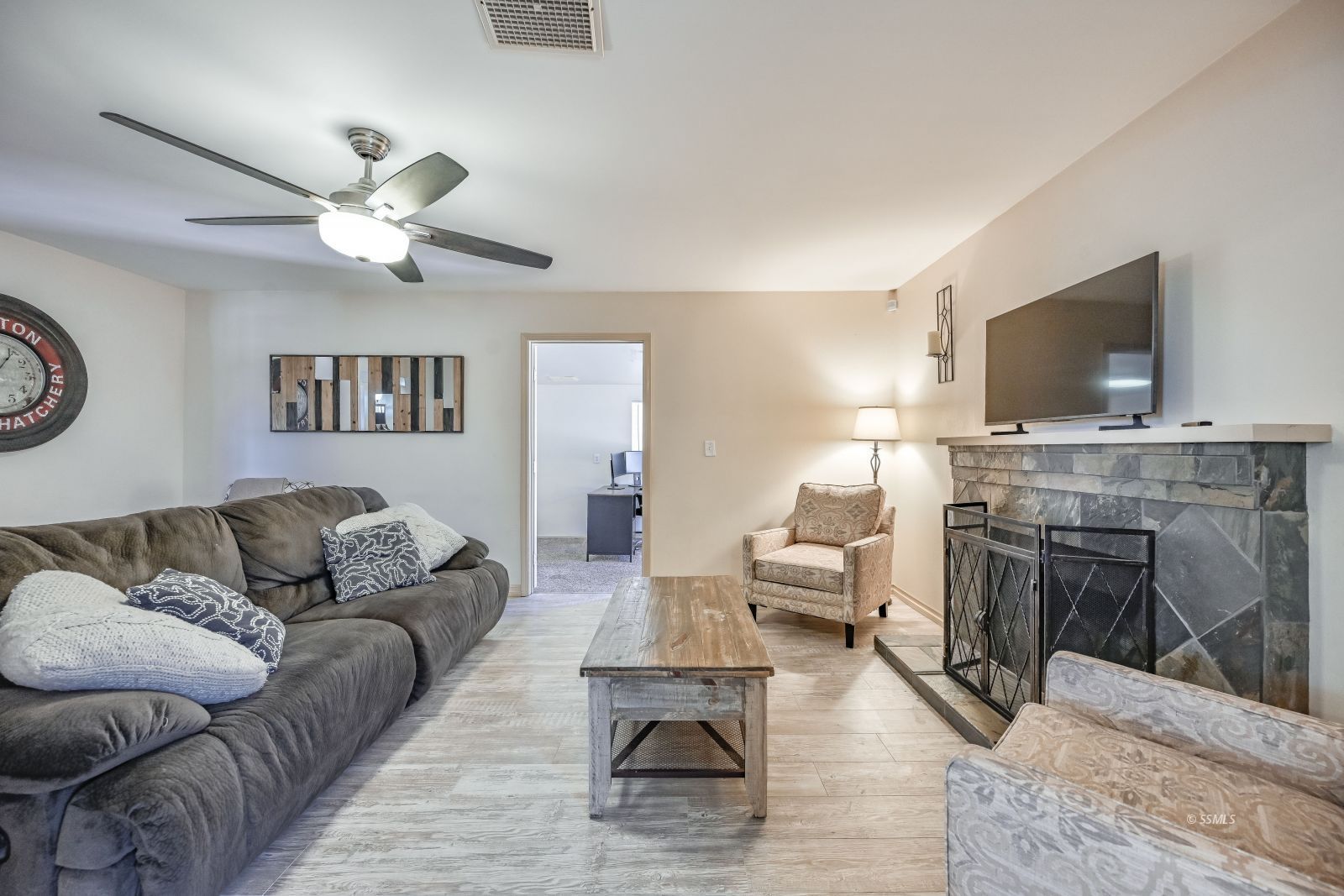 333 Peg Street Ridgecrest, CA 93555 - Photo 8 of 31
