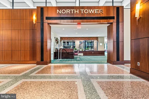 $289,900 | 3701 South George Mason Drive, Unit 916N, Falls Church, VA 22041