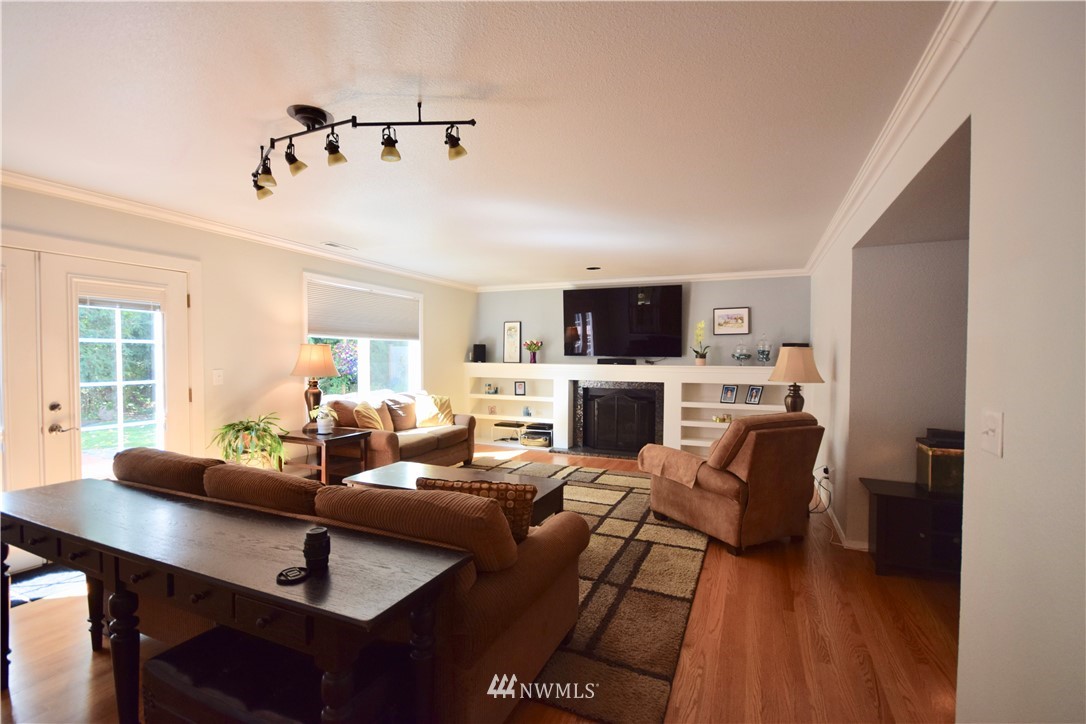 18225 154th Place Southeast Renton, WA 98058 - Photo 16 of 40 Gallery Image 16