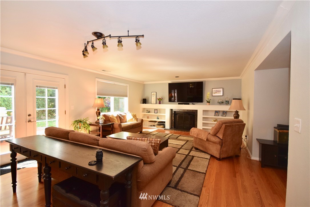 18225 154th Place Southeast Renton, WA 98058 - Photo 17 of 40 Gallery Image 17