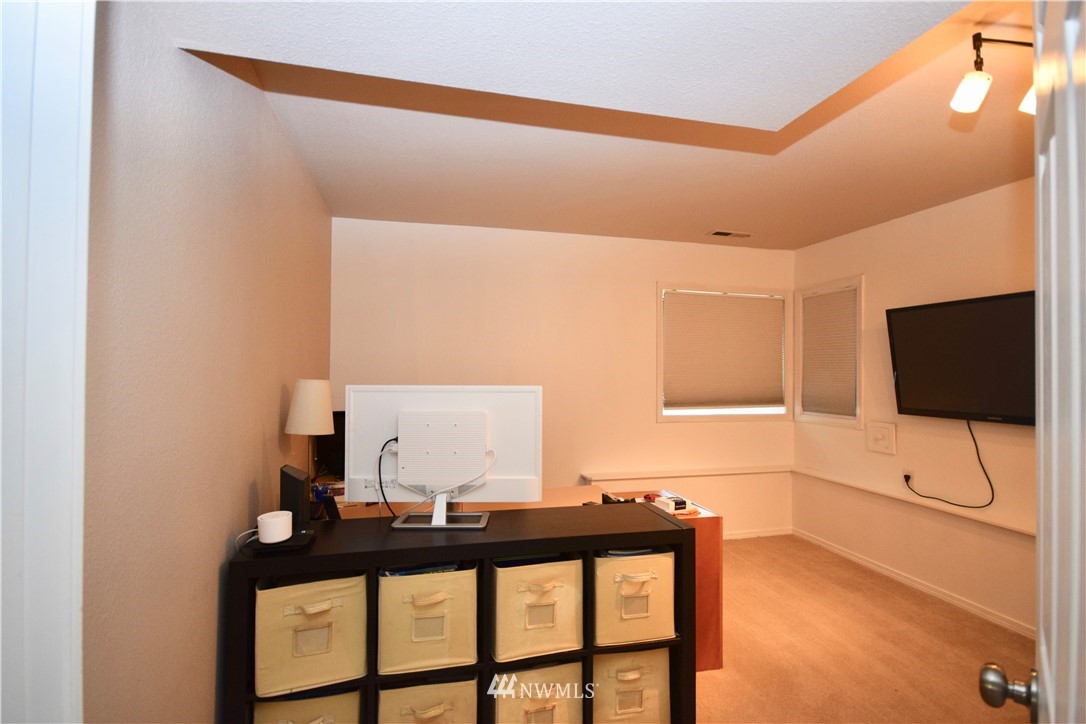 18225 154th Place Southeast Renton, WA 98058 - Photo 19 of 40 Gallery Image 19