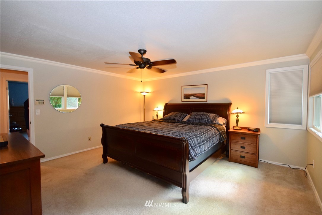 18225 154th Place Southeast Renton, WA 98058 - Photo 32 of 40 Gallery Image 32