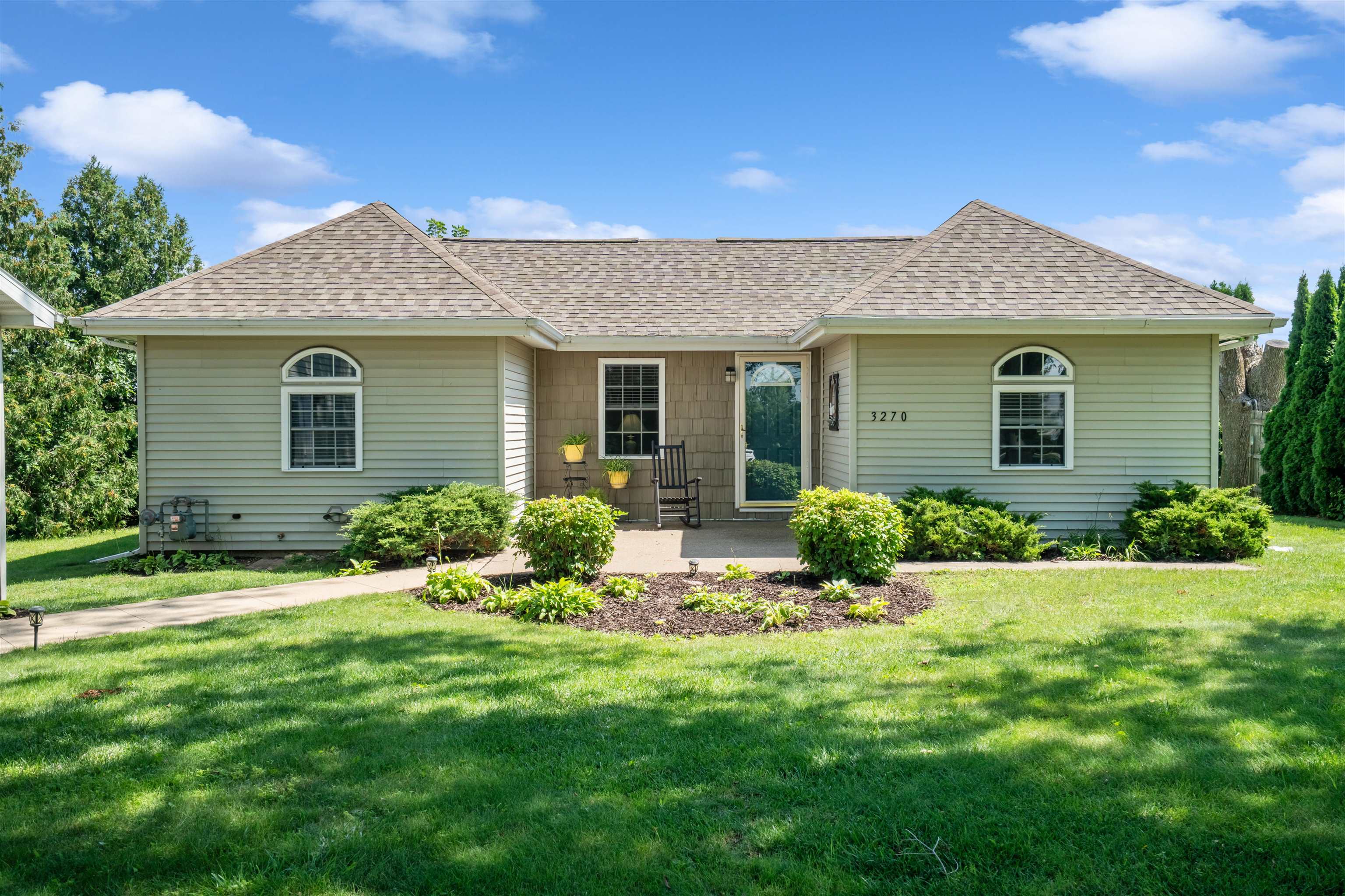 3270 Hales Mill Road Dubuque, IA 52002 - Photo 1 of 24 Gallery Image 1