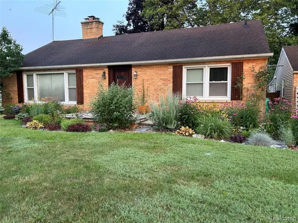 $260,000 | 401 Richard Avenue, Lansing, MI 48917