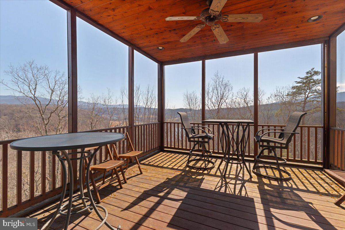 1406 Panhandle Road Bentonville, VA 22610 - Photo 45 of 118 Sunroom