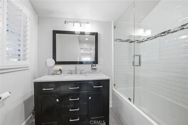 $1,595,000 | 10655 Owensmouth Avenue, Chatsworth, CA 91311