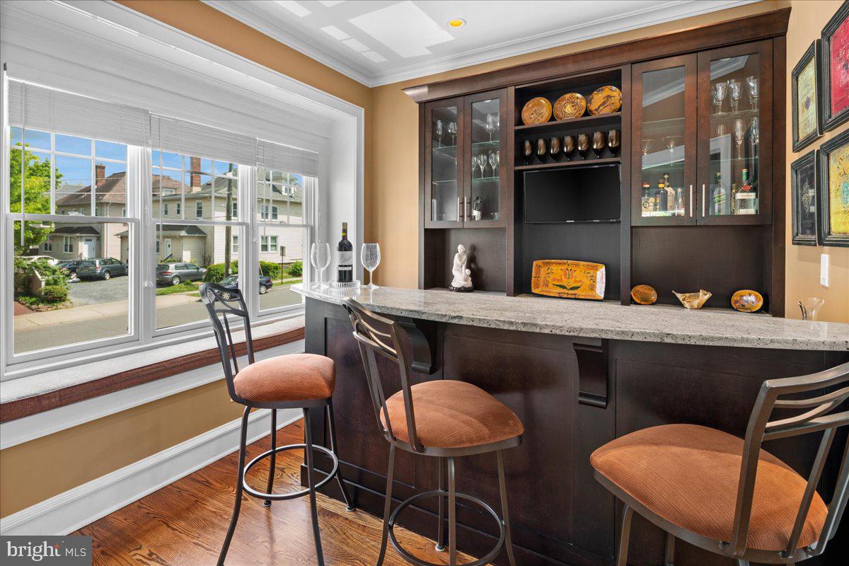 18 Jefferson Road Princeton, NJ 08540 - Photo 3 of 36 Fabulous bar