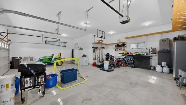 $589,900 | 1442 30th Street Northwest, Austin, MN 55912